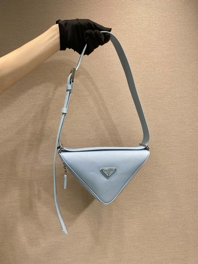 Pra*a triangle pouch